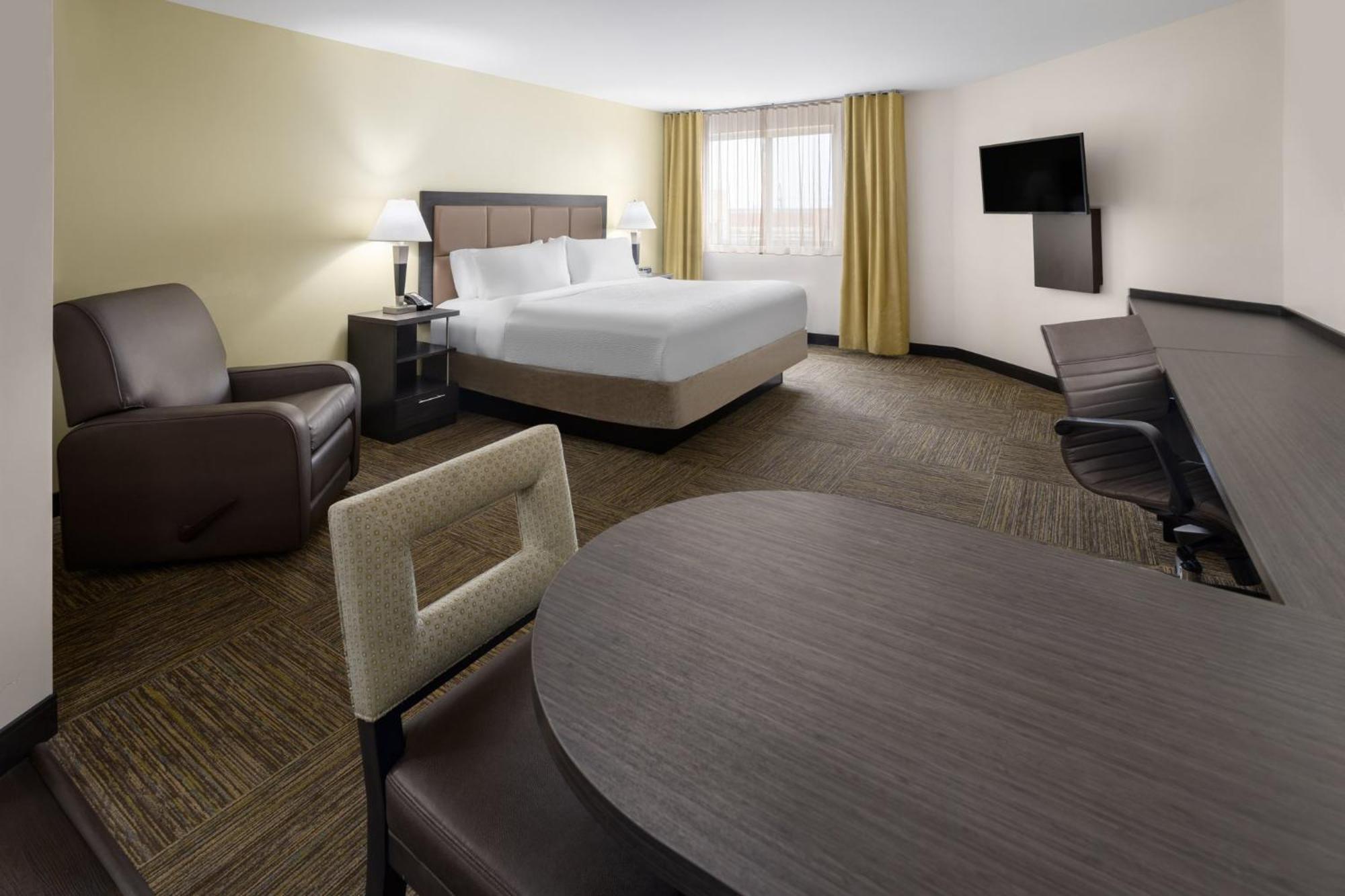 Candlewood Suites Philadelphia - Airport Area By Ihg Chester Εξωτερικό φωτογραφία