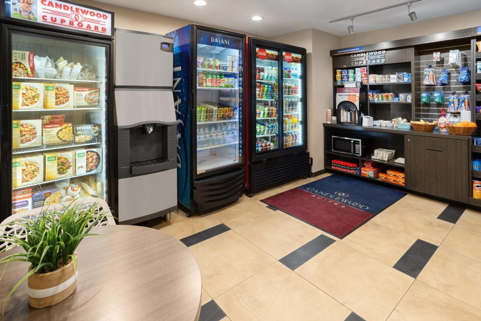 Candlewood Suites Philadelphia - Airport Area By Ihg Chester Εξωτερικό φωτογραφία